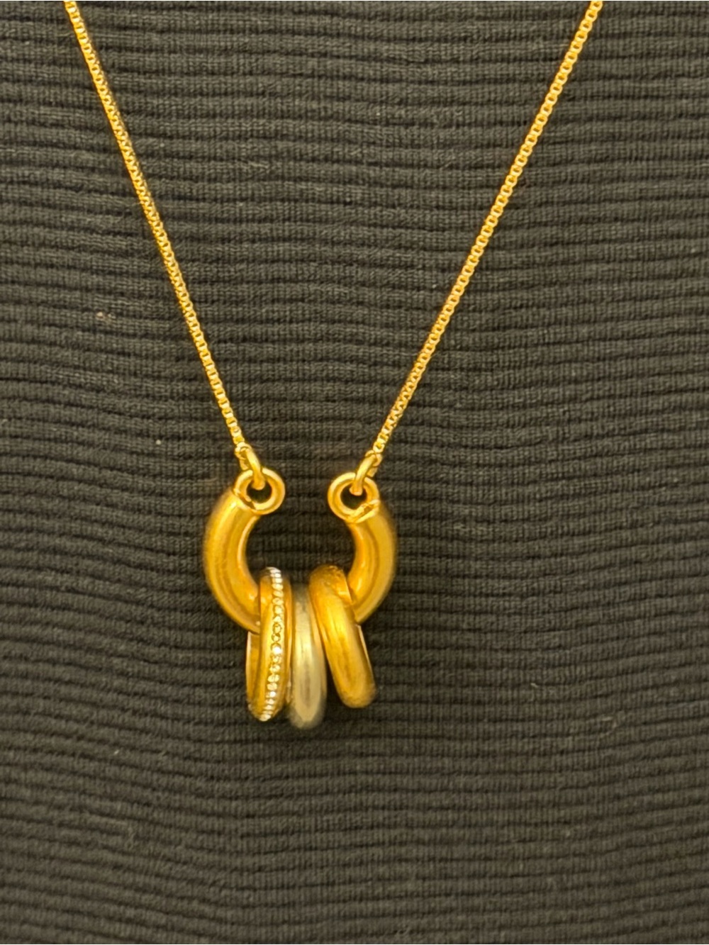Madewell Gold Multi-Ring Pendant Necklace - Women’s Fashion Jewelry